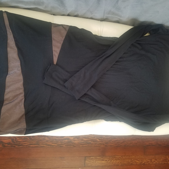 BXBGMaxAzria Dress - Picture 3 of 4